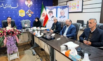 اجلاس هماهنگی نمایشگاه صنایع‌دستی دلیجان با حضور مسئولان استانی و محلی برگزار شد