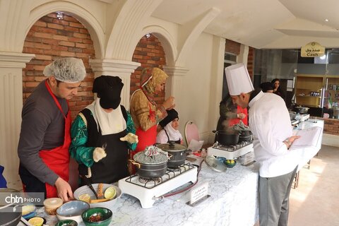 اختتامیه جشنواره ومسابقه طعم 5 افراد تاثیرگزار دارای  معلولیت در مشهد برگزارشد