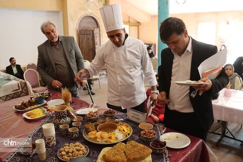 اختتامیه جشنواره ومسابقه طعم 5 افراد تاثیرگزار دارای  معلولیت در مشهد برگزارشد