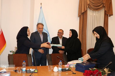 آیین تقدیر از بانوان اداره‌کل میراث‌فرهنگی خراسان شمالی