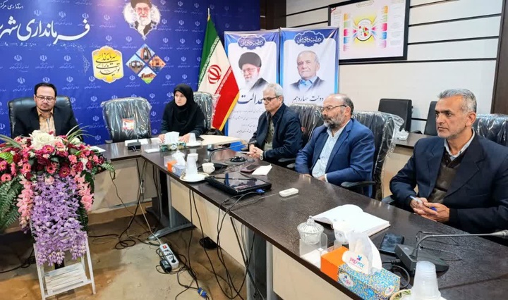 اجلاس هماهنگی نمایشگاه صنایع‌دستی دلیجان با حضور مسئولان استانی و محلی برگزار شد