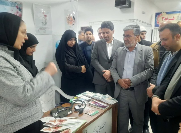 آغاز هفته فرهنگی شازند و ادای احترام به مقام شامخ شهدای این شهرستان