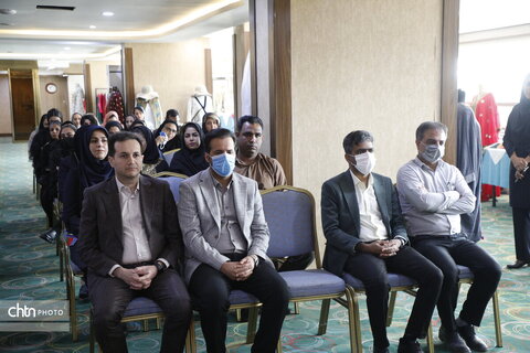 نخستین رویداد البسه سنتی هرمزگان (دیریا بر تن)