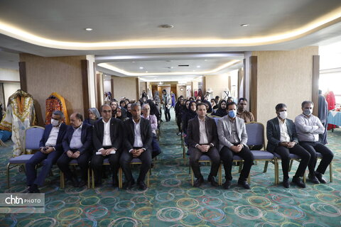 نخستین رویداد البسه سنتی هرمزگان (دیریا بر تن)