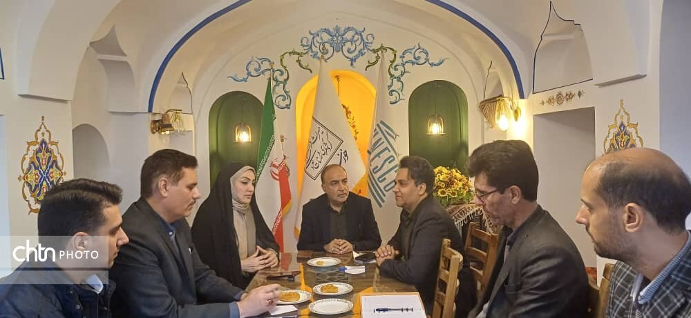 نشستی برای رفع مشکلات صنعتگران و رونق صنایع‌دستی دزفول