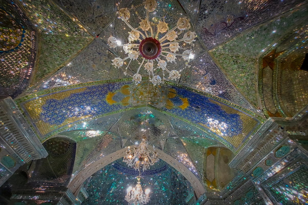 آینه کاری هنری در روح اماکن مذهبی فارس