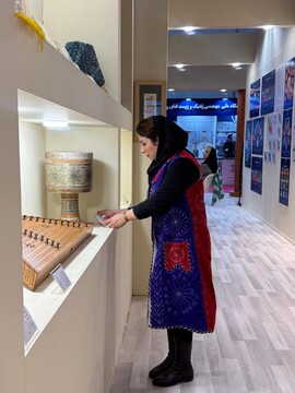 هنرهای سنتی آثاری تک‌نسخه، مفهومی و پژوهش‌محور هستند