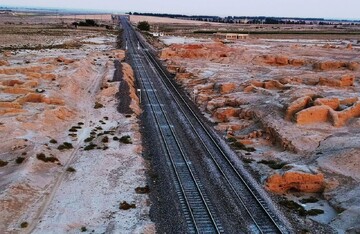 جابجایی ریل راه‌آهن از این تپه هفت‌هزارساله، به طور ویژه در دستور کار قرار گرفت