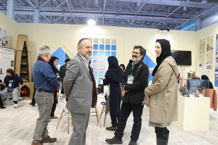 افتتاح غرفه پژوهشگاه