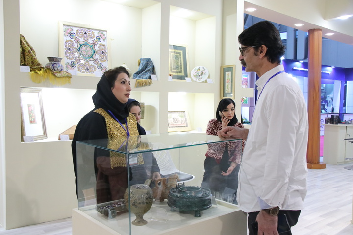 افتتاح غرفه پژوهشگاه