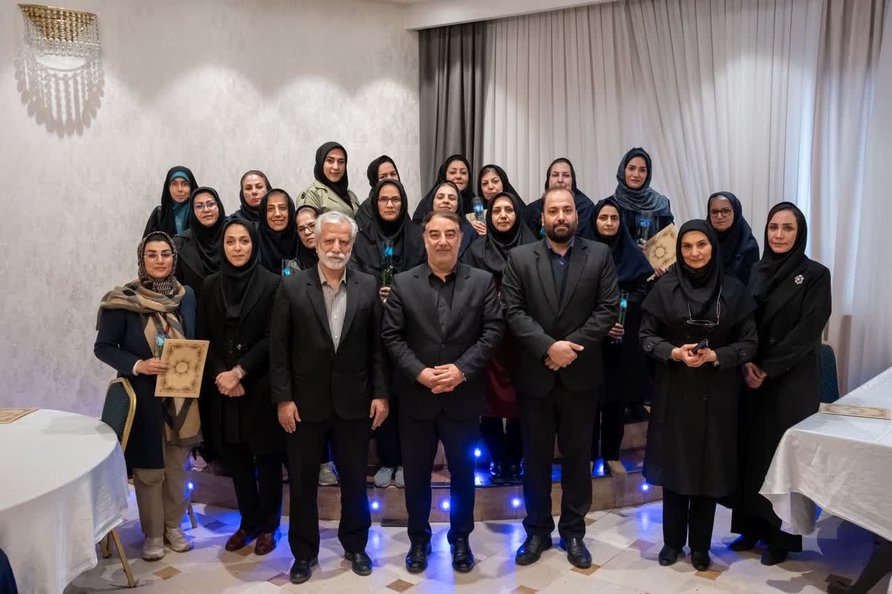تجلیل از بانوان اداره‌کل میراث‌فرهنگی همدان