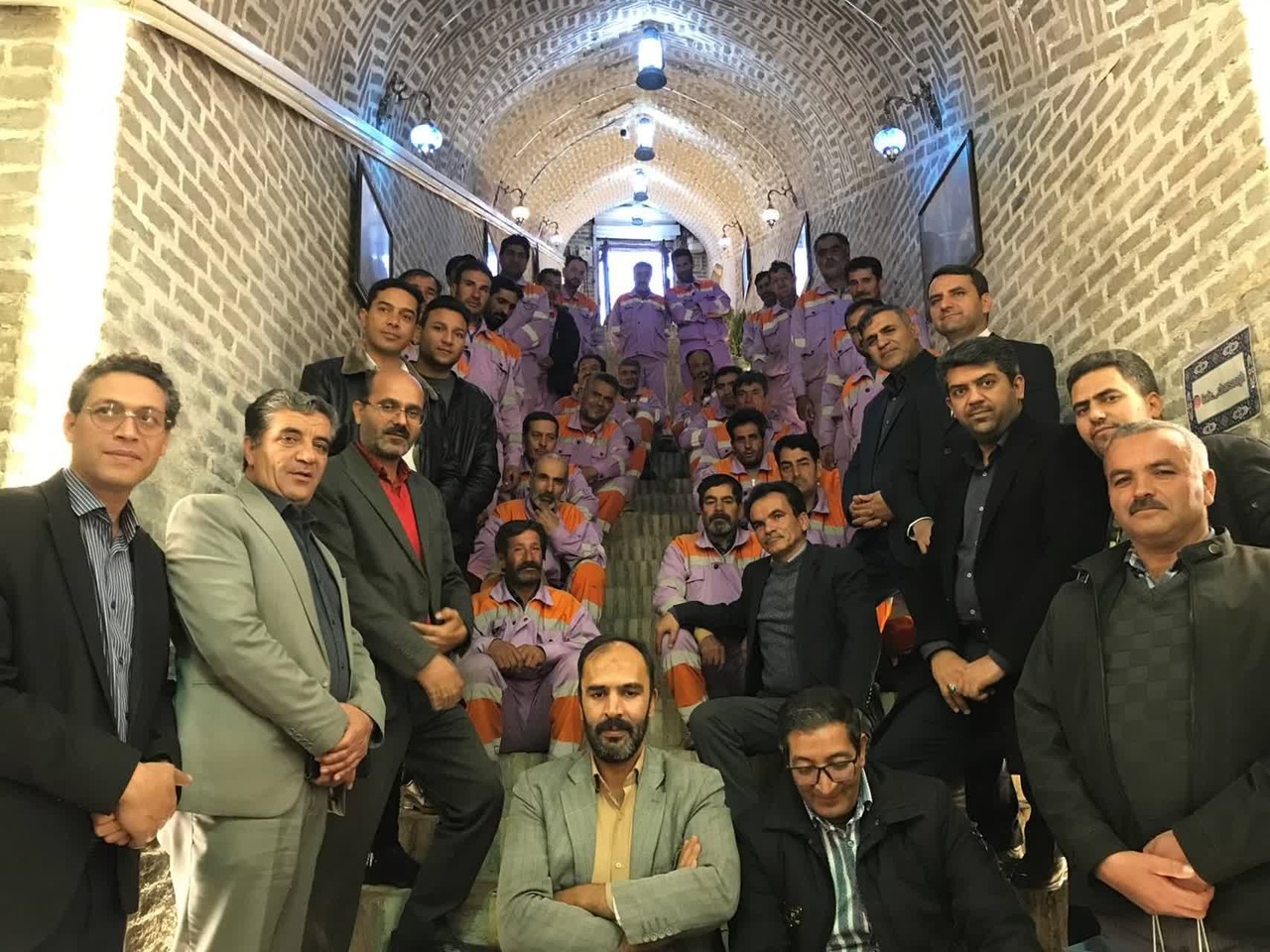 پاک‌بانان مشارکت‌کننده در طرح احیای آب‌انبار شیر چهارسوق تربت حیدریه قدردانی شد