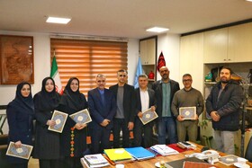 تقدیر از اعضای کمیته پژوهشی اداره‌کل برای کسب عنوان دستگاه برتر پژوهشی مازندران