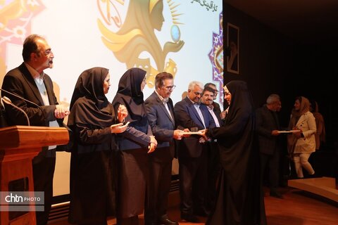 جشنواره بانوان هنرمند کار آفرین سرزمین خورشید در موزه بزرگ خراسان