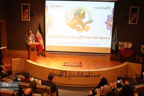 جشنواره بانوان هنرمند کار آفرین سرزمین خورشید در موزه بزرگ خراسان