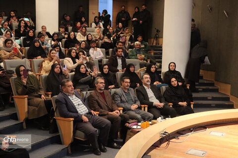 جشنواره بانوان هنرمند کار آفرین سرزمین خورشید در موزه بزرگ خراسان