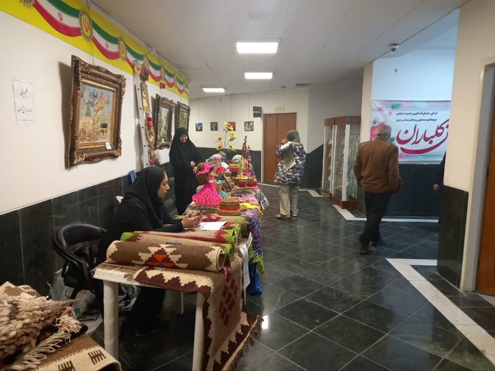 چهارمین نمایشگاه دستاوردها و توانمندی‌های بانوان سرخه برگزار شد