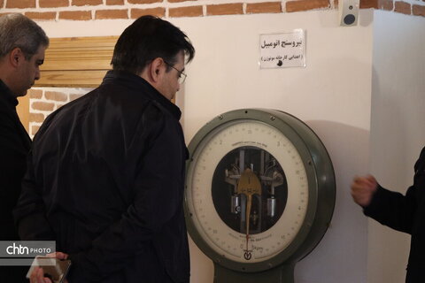 بازدید مدیرکل حوزه ریاست استندار آذربایجان شرقی از موزه سنجش در تبریز