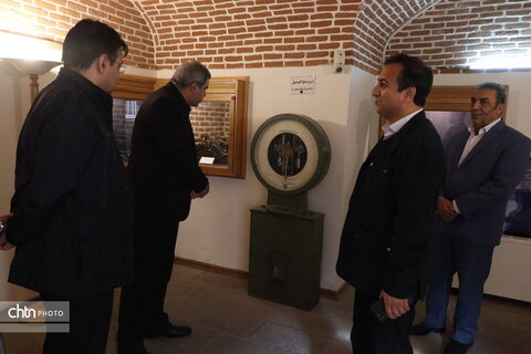 بازدید مدیرکل حوزه ریاست استندار آذربایجان شرقی از موزه سنجش در تبریز