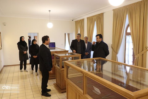 بازدید مدیرکل حوزه ریاست استندار آذربایجان شرقی از موزه سنجش در تبریز