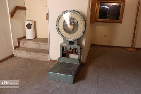 بازدید مدیرکل حوزه ریاست استندار آذربایجان شرقی از موزه سنجش در تبریز