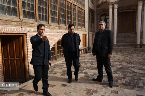 بازدید مدیرکل حوزه ریاست استندار آذربایجان شرقی از موزه سنجش در تبریز