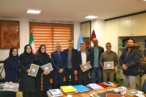 تقدیر از اعضای کمیته پژوهشی اداره‌کل برای کسب عنوان دستگاه برتر پژوهشی مازندران