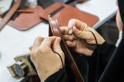 چرم دست‌دوز؛ صنعتی آرام اما آینده‌ساز، پلی میان هنر دیروز و کارآفرینی امروز در خراسان جنوبی