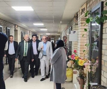 بازدید مقامات عراقی از بازارچه صنایع‌دستی شهر ایلام