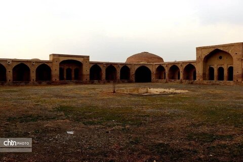 کاروانسرای ینگی امام: بنای آجری صفوی که میراث‌دار تاریخ جاده ابریشم در استان البرز است.