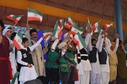 شبِ ایران؛ اقوام روی صحنه، وحدت در دل‌ها/ نمایشِ زنده ایرانِ واحد در جشنواره اقوام 
