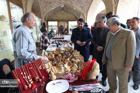 خانه کُرد سنندج میزبان نمایشگاه صنایع‌دستی ویژه شب چله شد