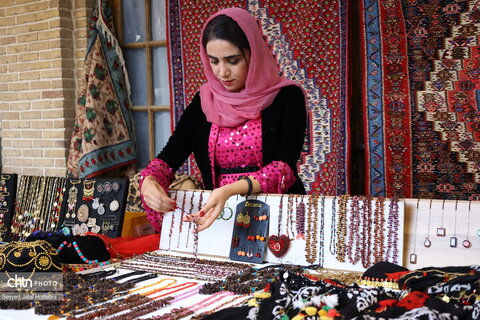 خانه کُرد سنندج میزبان نمایشگاه صنایع‌دستی ویژه شب چله شد