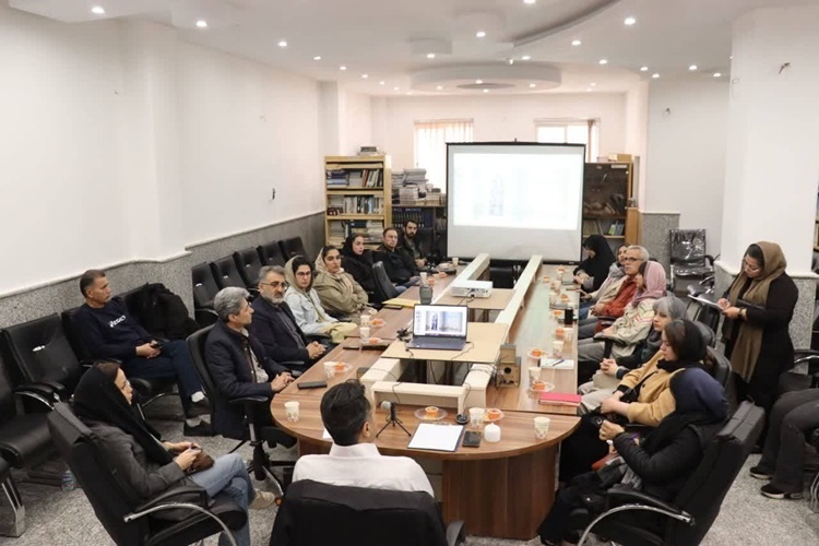 آموزش؛ راهبرد ارتقای کیفیت و توانمندسازی هنرمندان البرزی است