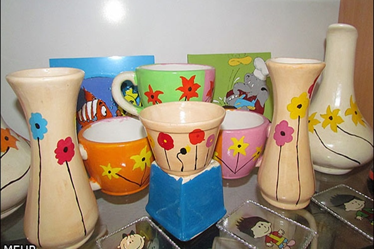 نمایشگاه صنایع‌دستی آسایشگاه کهریزک البرز الگویی موفق برای توانمندسازی هنرمندان دارای معلولیت است