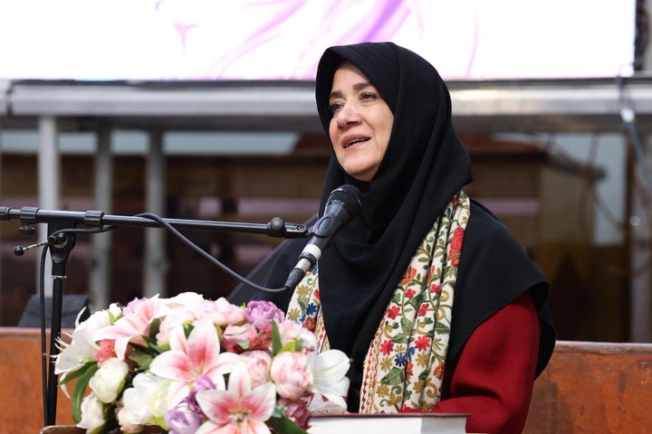 نقش مولد زنان در حفظ خلاقیت و توسعه صنایع دستی  ایرانی-اسلامی