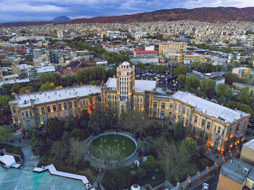 میزبانی عمارت تاریخی ساعت تبریز از گردشگران نوروزی/ پروژه مرمتی و ساماندهی عمارت تاریخی ساعت تبریز تا پایان سال جاری به اتمام می‌رسد