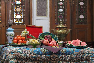 سفره یلدایی در خانه تاریخی امینی ها