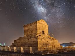 مراسم جشن شب یلدا در جوار آرامگاه کوروش برگزار می‌شود