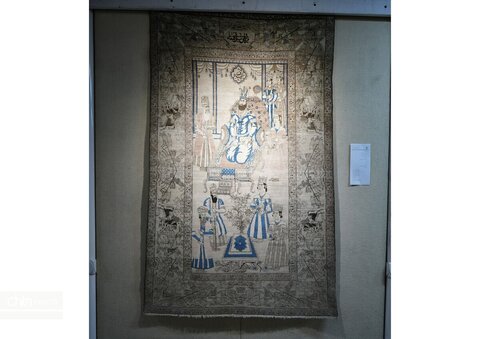 موزه فرش ایران؛ جایی که تار و پود به سخن می‌آیند