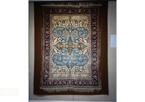 موزه فرش ایران؛ جایی که تار و پود به سخن می‌آیند