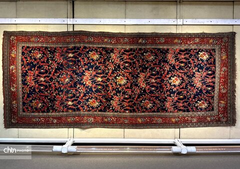 موزه فرش ایران؛ جایی که تار و پود به سخن می‌آیند