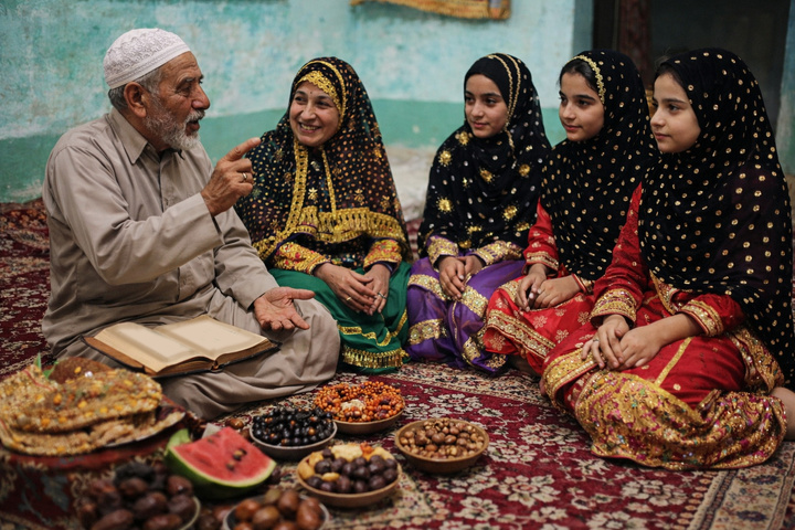شب یلدا در هرمزگان؛ پاسداشت افسانه‌ها و میراث شفاهی در بلندترین شب سال