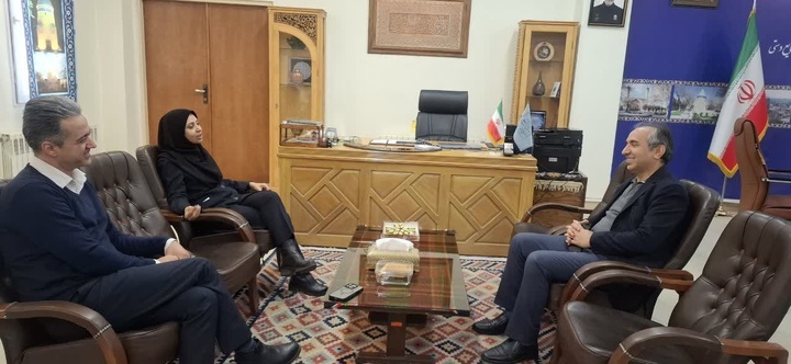 بررسی چالش‌ها و ظرفیت‌های مراکز اقامتی در نشست رئیس جامعه هتلداران کشور با سرپرست میراث‌فرهنگی قزوین