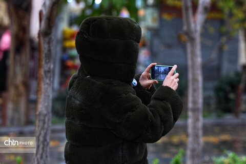 اولین بارش باران در محور فرهنگی و تاریخی چهارباغ اصفهان