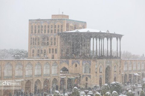 اولین بارش برف در مجموعه جهانی میدان امام (ره)(نقش جهان)