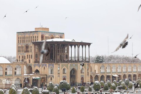 اولین بارش برف در مجموعه جهانی میدان امام (ره)(نقش جهان)