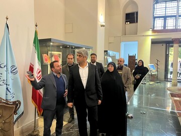 بازدید نماینده مجلس شورای اسلامی از نمایشگاه «از گوهر خراسان تا یلدای گلستان»/هفته فرهنگی فردوس در کاخ گلستان