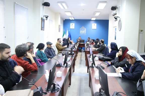 یلدا به مثابه آیین گذار و تجدید حیات با تاکید بر تقابل نمادین نور و تاریکی و پیوند آن با اسطوره‌های کهن است