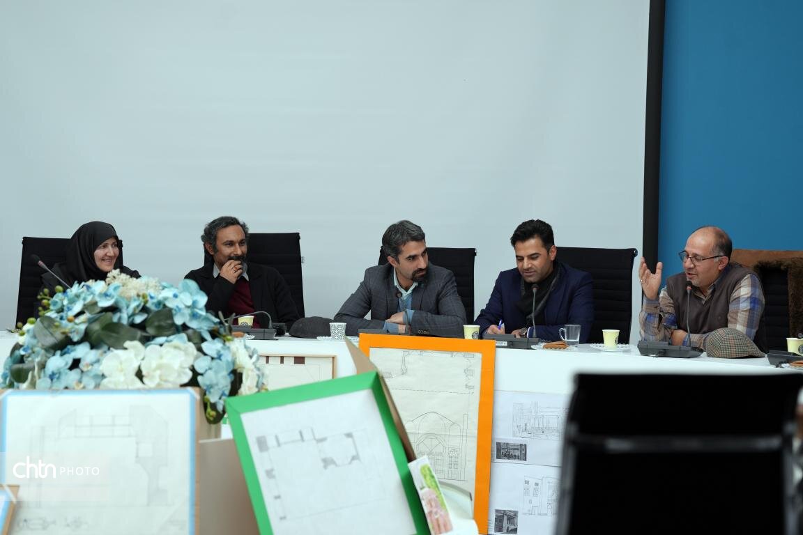 پنل تخصصی چالش‌های احیاء بناهای تاریخی از طریق مشارکت مردمی